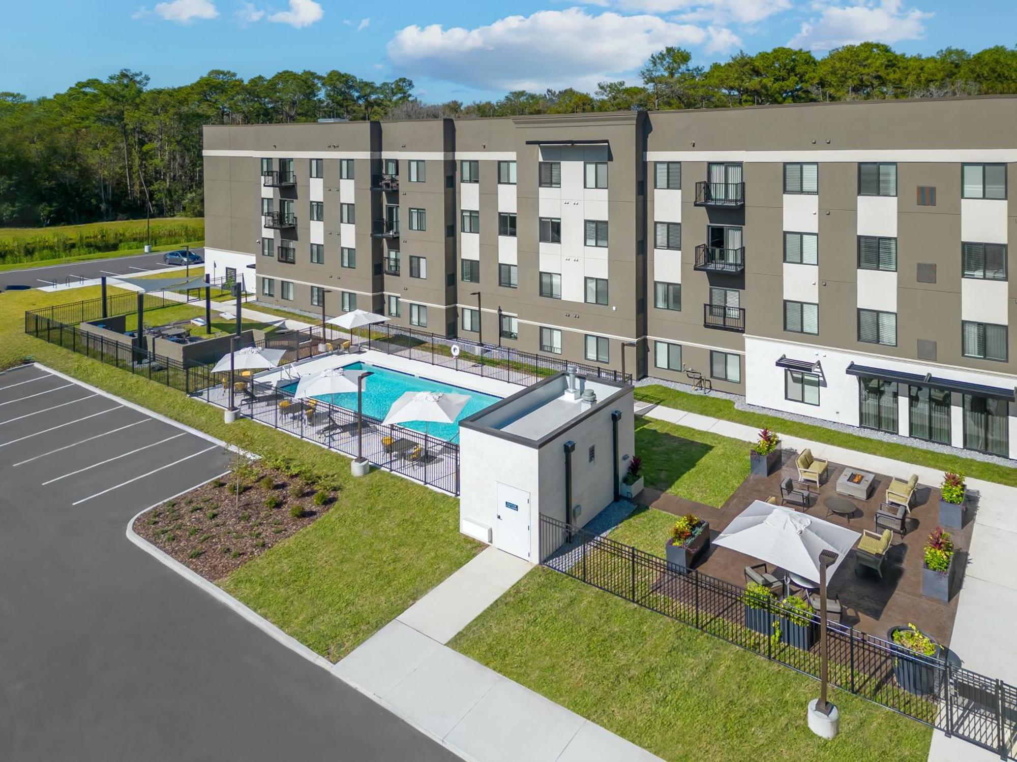 Waterwalk Extended Stay By Wyndham Jacksonville Deerwood Pk Exterior photo
